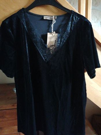 Tee shirt velours et dentelle