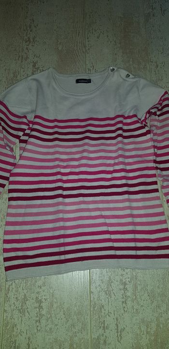 Pull rayé rose et blanc