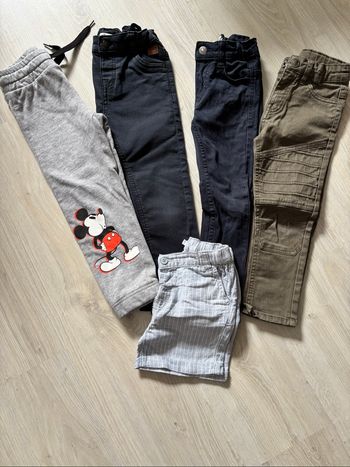 Lot pantalons 4 ans