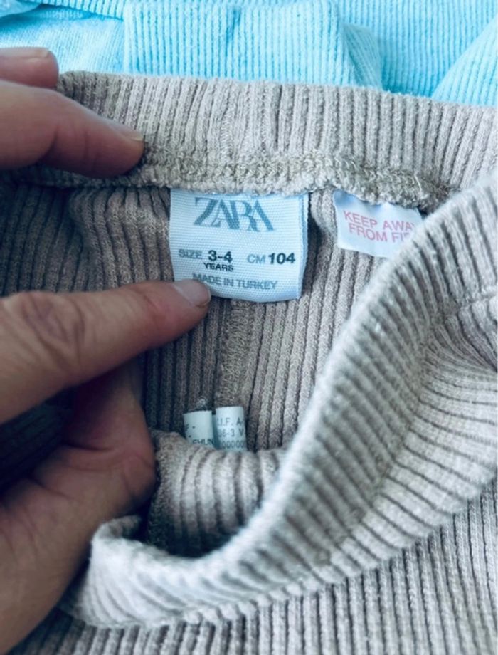 Ensemble fille 4ans Zara/vertbaudet - photo numéro 3