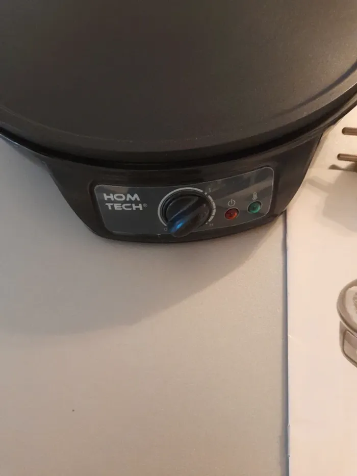 Crépière électrique jamais servie Hom Tech - photo numéro 2