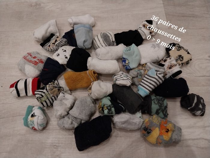 Lot 0 / 9 mois chaussettes