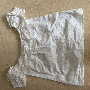 Haut blanc dentelle anglaise
