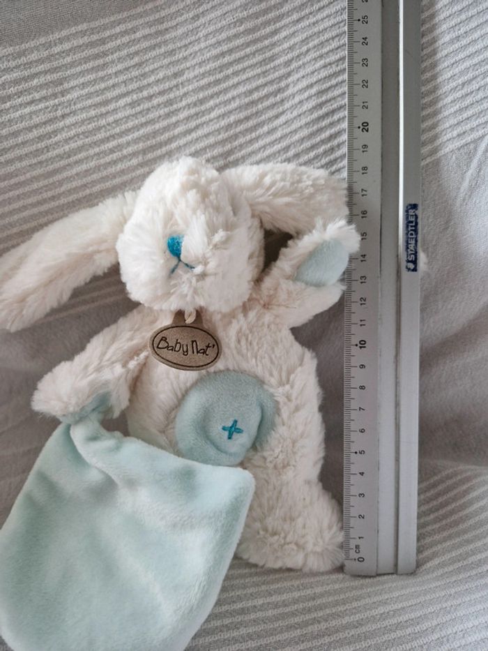 Peluche Lapin bleu avec mouchoir Babynat - photo numéro 2