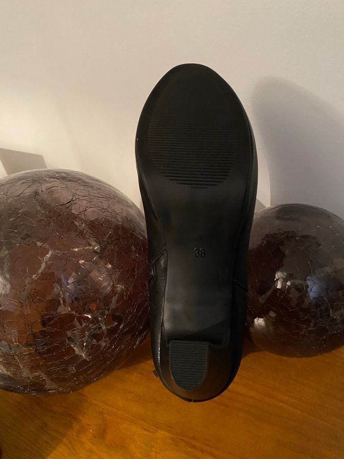 Bottine T 38  noire - photo numéro 6