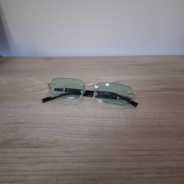 Lunettes de Soleil - Y2K Vintage 90s-2000s - Unisexe Sunglasses - Verres Teintés - photo numéro 2