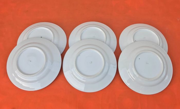 6 assiettes creuses anciennes  Porcelaine P.N France - photo numéro 3