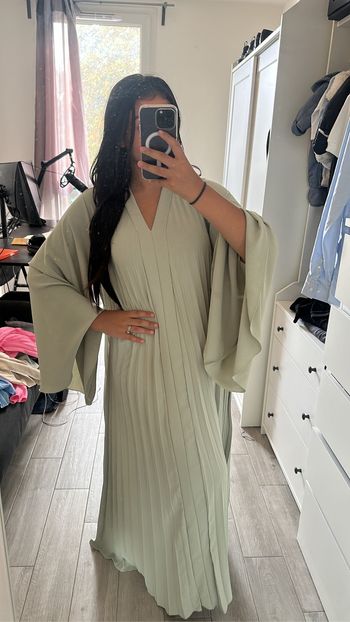 Robe plissée style Dubaï Kaki