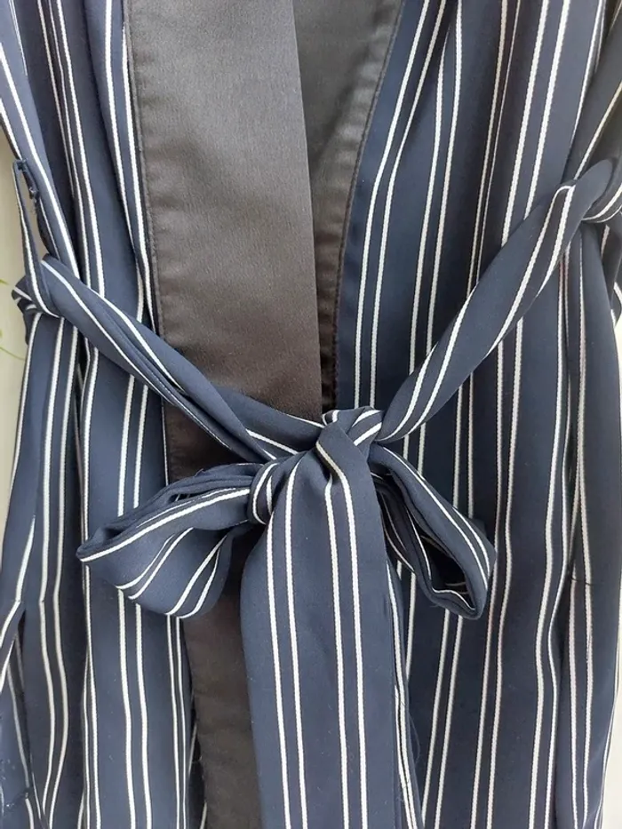 Blazer Zara – XS – Marine – État : Excellent - photo numéro 2