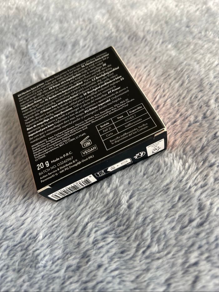 Base primer miracle blur max & more - photo numéro 3