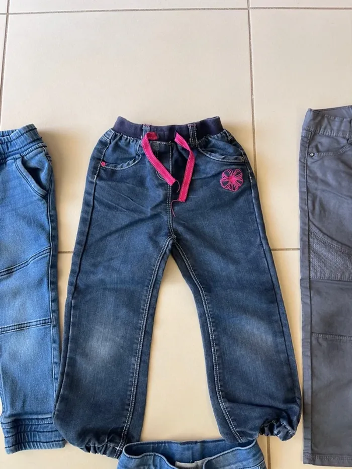 Lit de 4 jeans 👖 fille - photo numéro 3