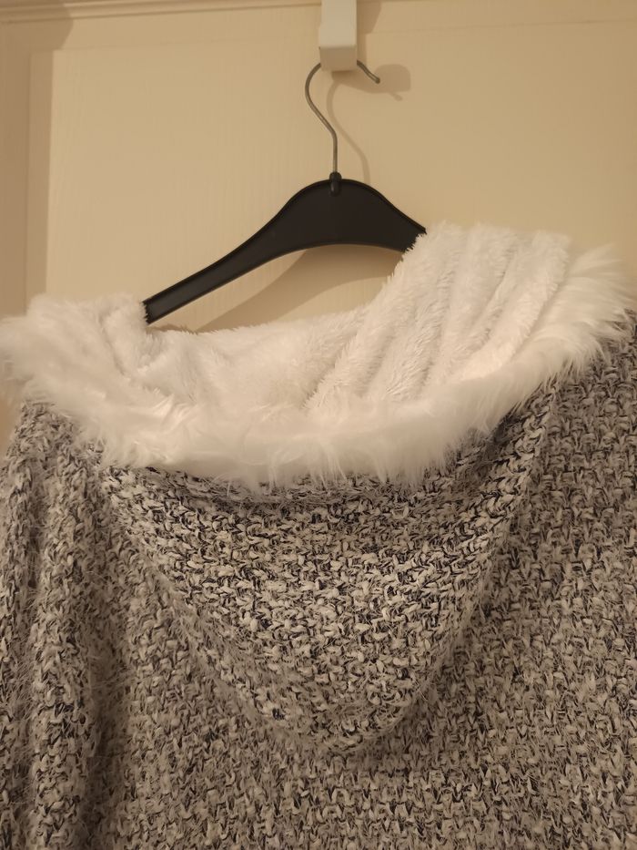 Long gilet chaud à capuche - photo numéro 5