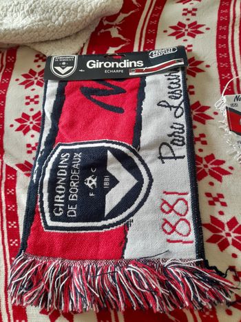 Écharpe et Fanion Girondins de Bordeaux