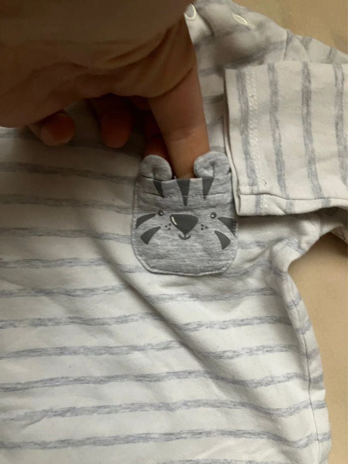 Lot de 2bodies 18mois - photo numéro 4