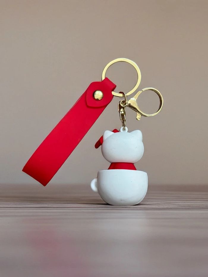 Porte clés Hello Kitty rouge - photo numéro 2