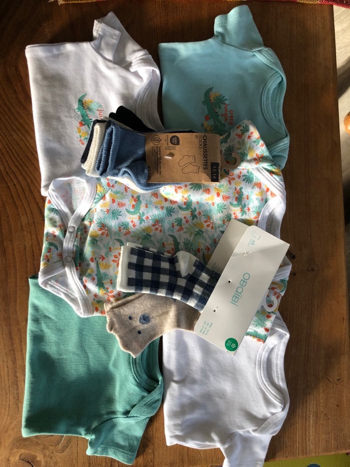 Lot bébé 3 mois - photo numéro 3