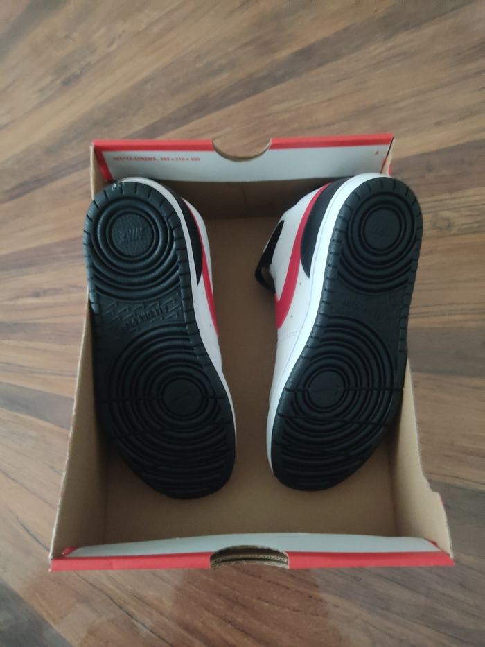 Baskets Nike T 31.5 - photo numéro 7