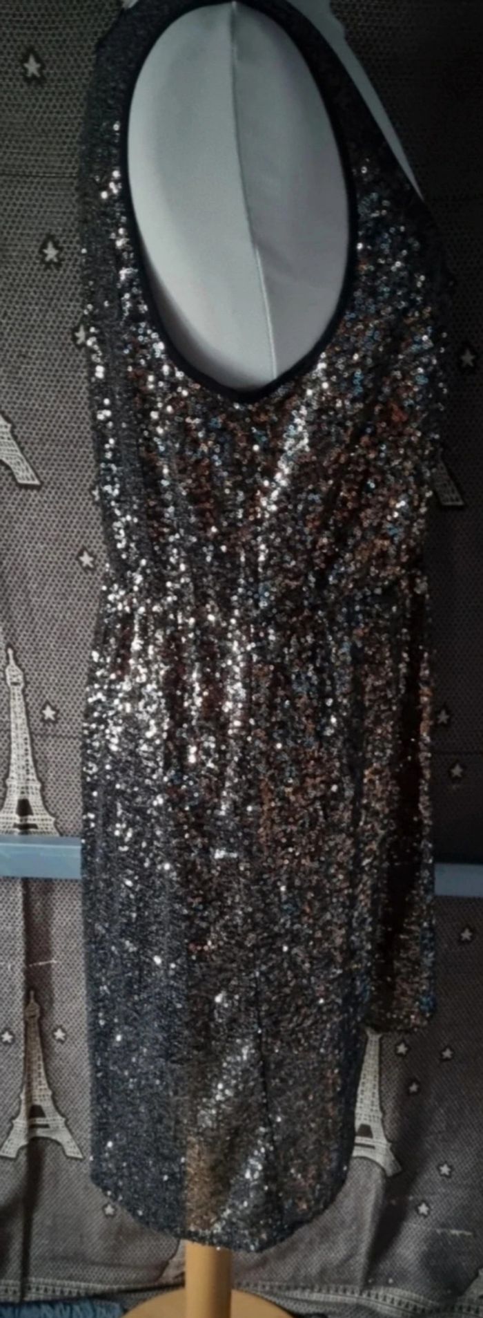 Robe de soirée à sequins doré taille L - photo numéro 2