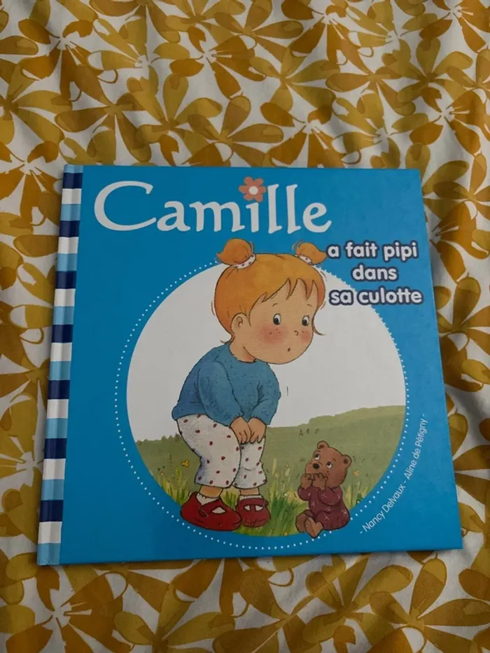 Camille a fait pipi dans sa culotte