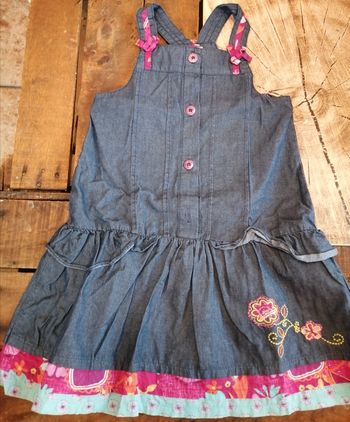 Belle robe en jeans