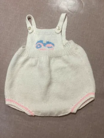 Barboteuse tricotée main – Années 80 – 3/6 mois