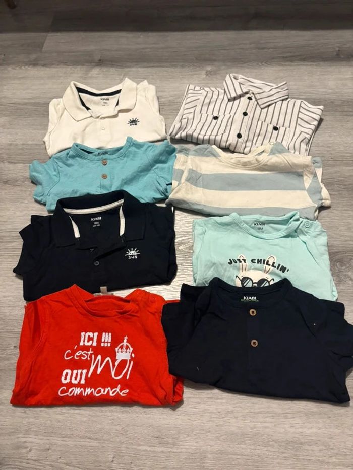 Lot de 8 T-shirt, taille 18 mois.
