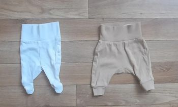 2 bas gros élastique 0/1 mois