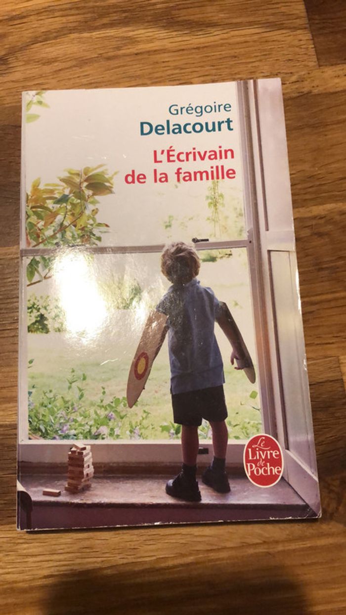 Magnifique roman L'écrivain De La Famille - grégoire delacourt