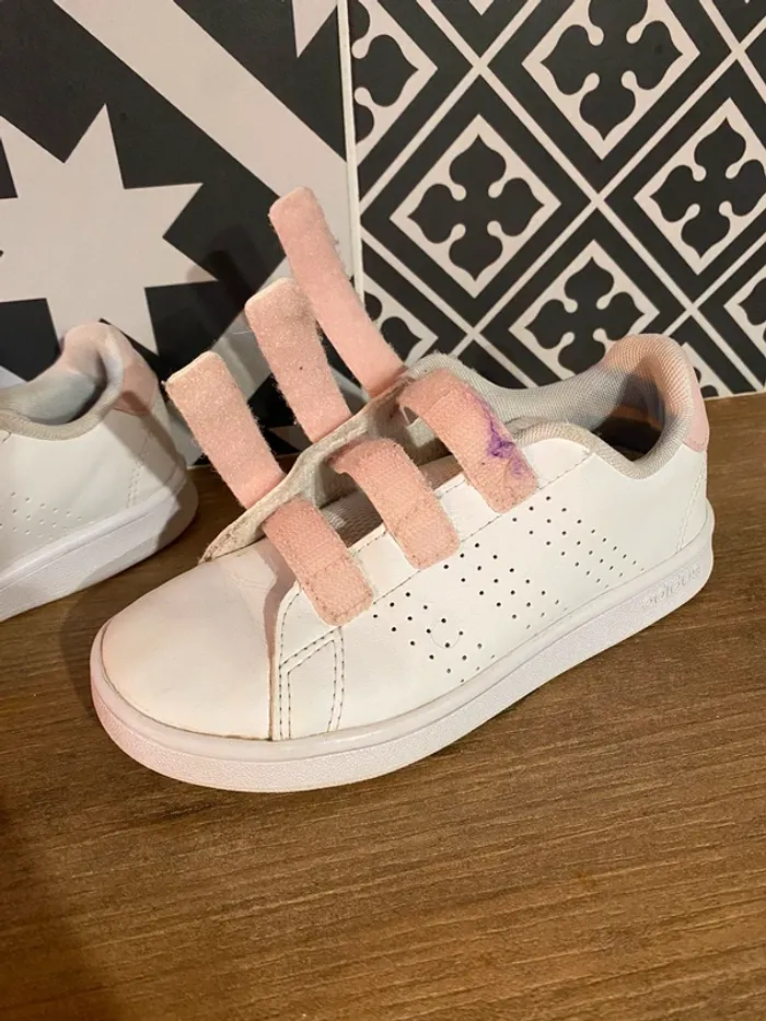 Baskets adidas taille 30. - photo numéro 7