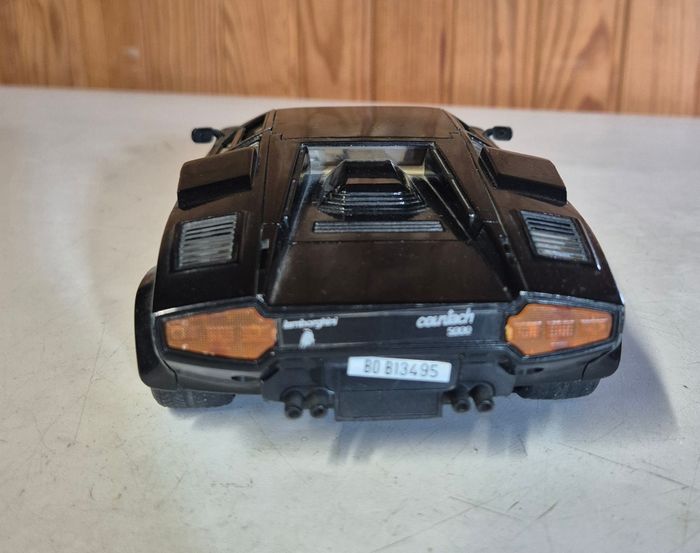 Polistil tonka Lamborghini countach 5000 noir 1/18 - photo numéro 5
