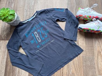 - Haut ML NKY    - 8 ans - bon état, petit accro 