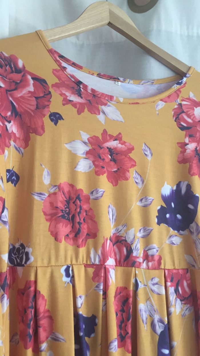 Robe à fleurs - photo numéro 2
