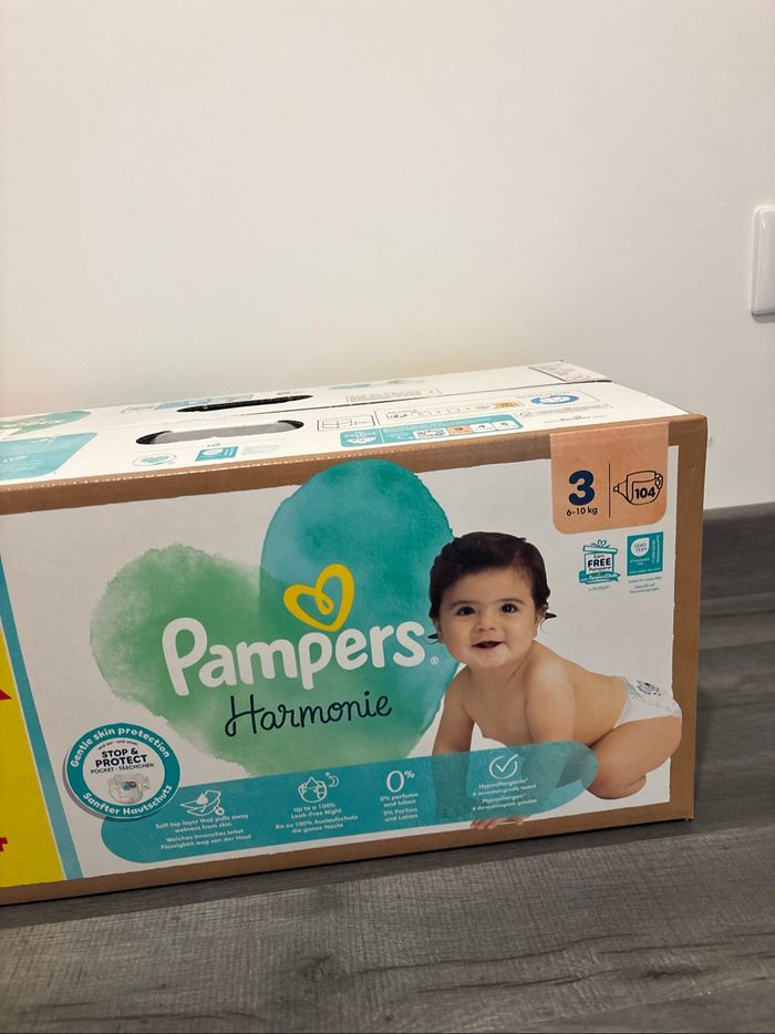 Couches Pampers harmonie - photo numéro 3