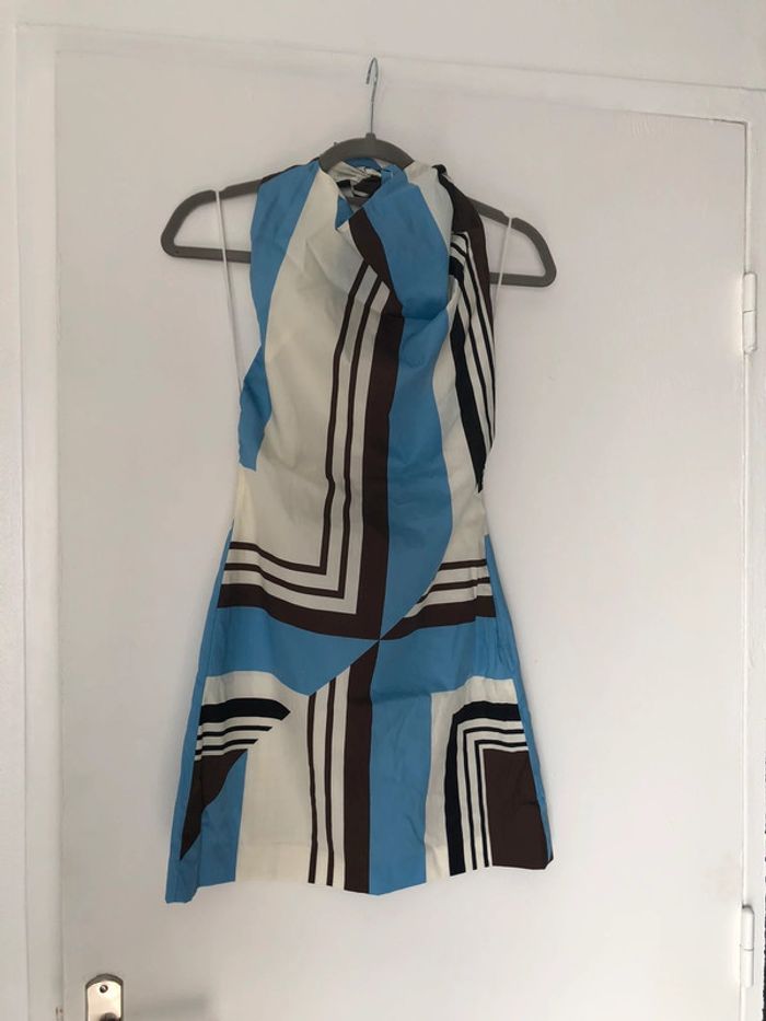 Superbe belle robe en popeline avec encolure halter dos nu Zara neuve avec étiquette taille XS - photo numéro 2