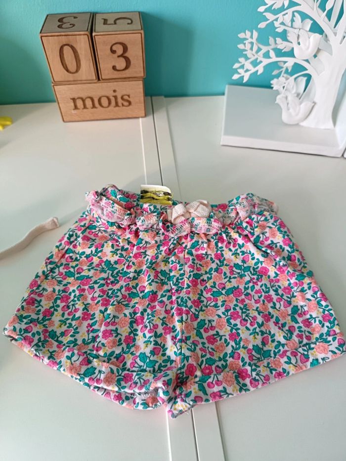 5 shorts filles taille 3 mois - photo numéro 6