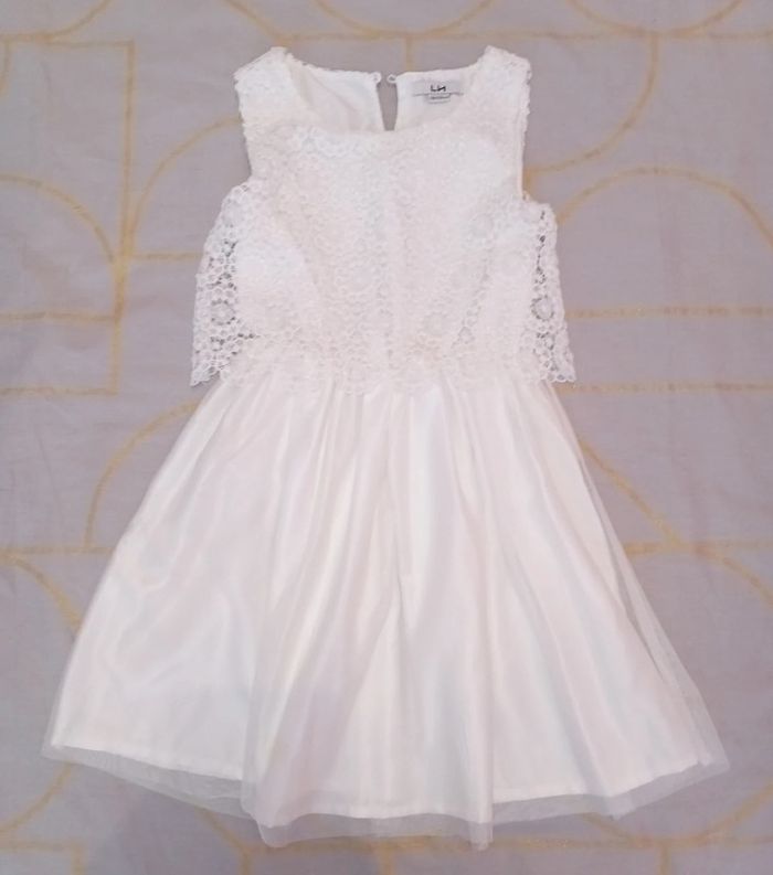 Magnifique robe blanche 8 ans - photo numéro 6