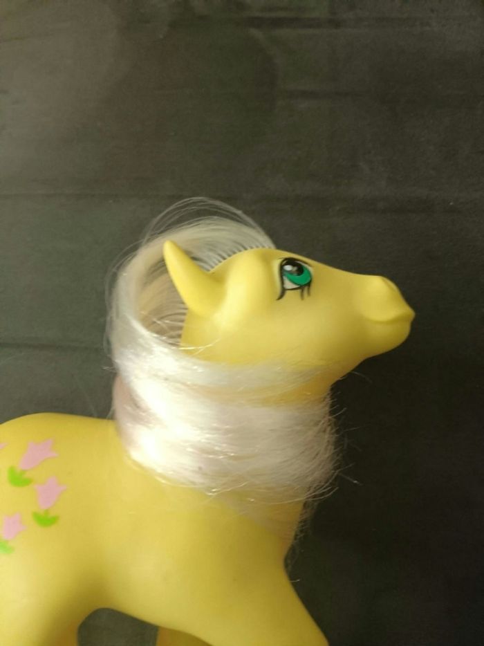 Petit poney jaune 1984 - photo numéro 2