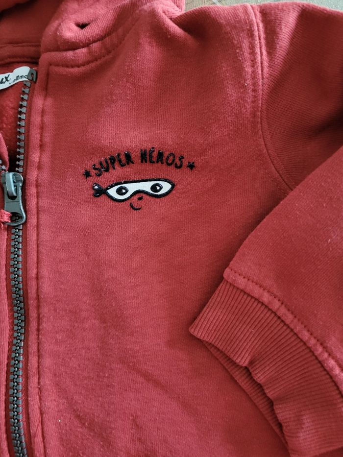 Sweat capuche garçon 👦 4 ans - photo numéro 2