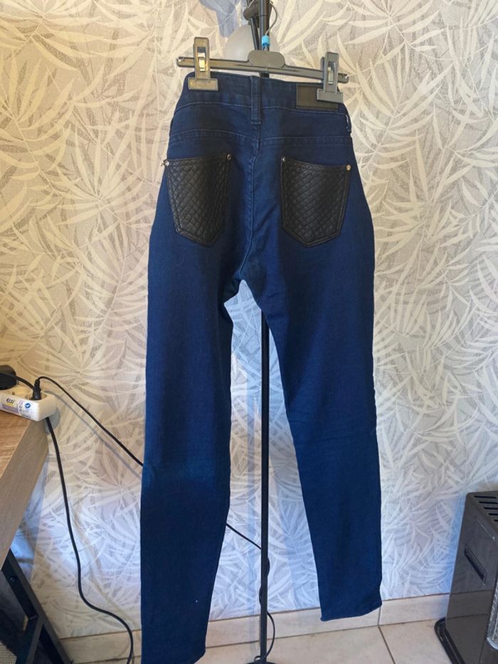 Jean 👖 - photo numéro 2
