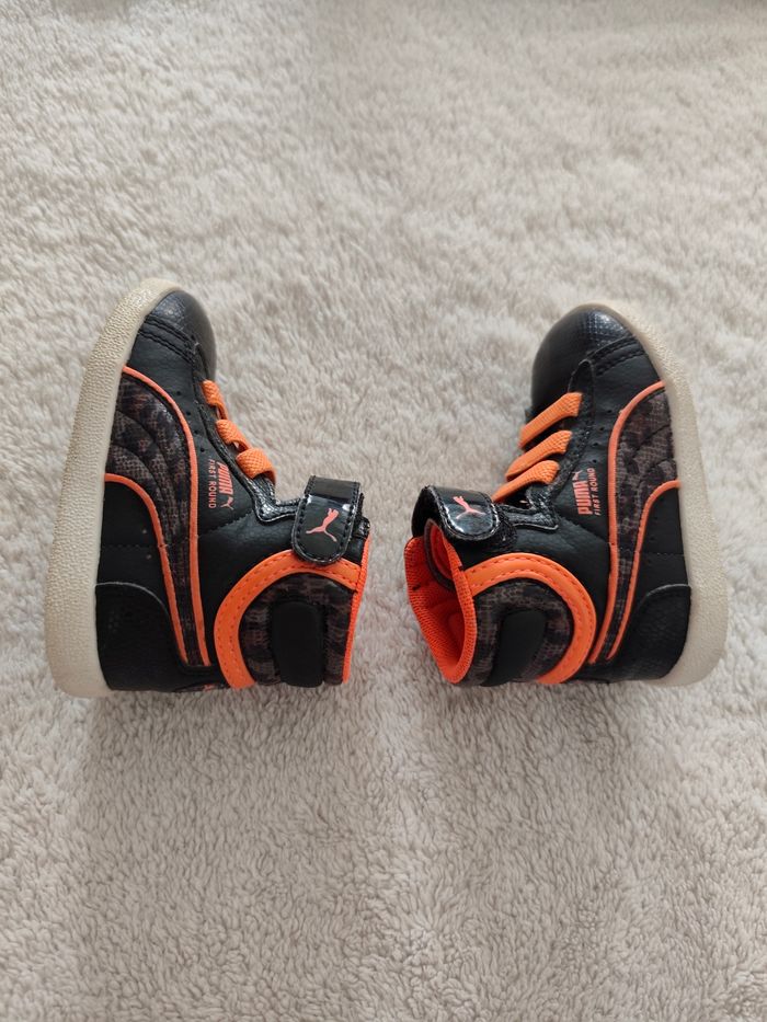 Baskets bébé Puma noir et orange – taille 20 - photo numéro 5