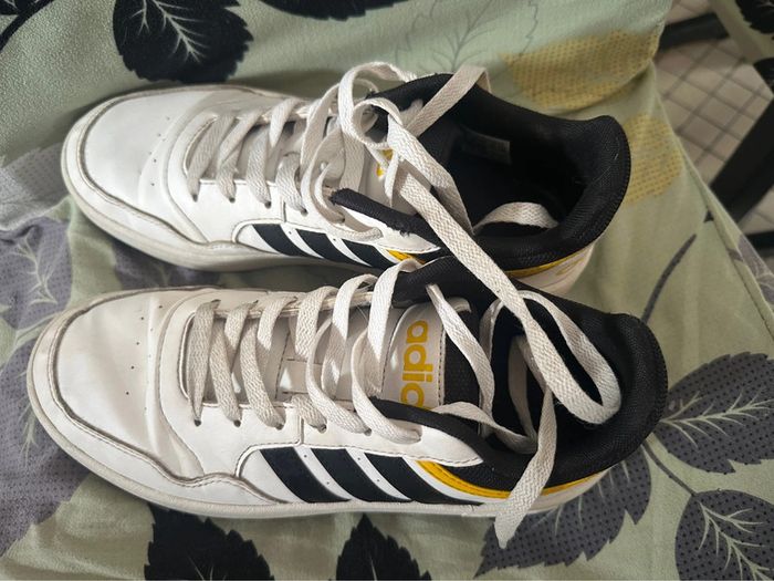 Chaussure adidas - photo numéro 4