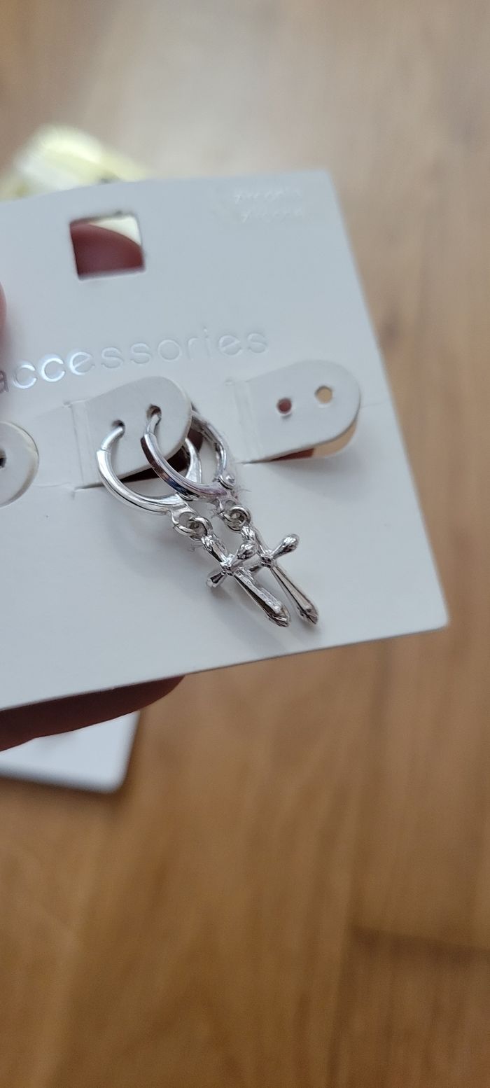 Boucles d'oreille croix - photo numéro 3