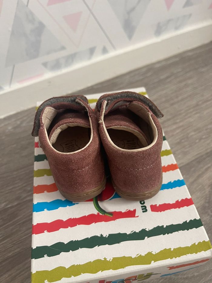 Chaussures fille taille 17 - photo numéro 3