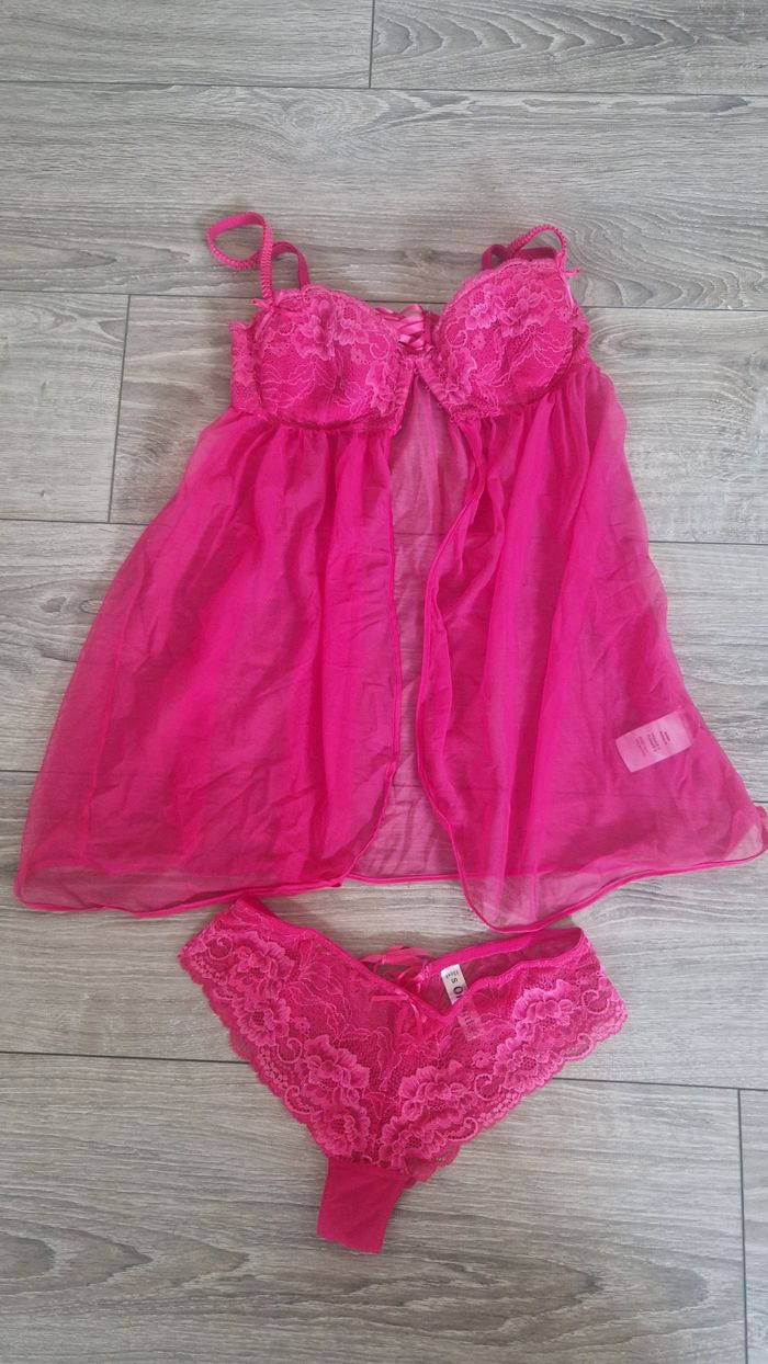 Nuisette + bas rose