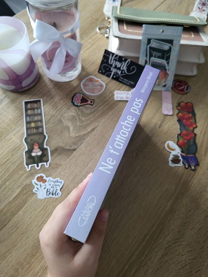 Livre ne t'attache pas - photo numéro 3