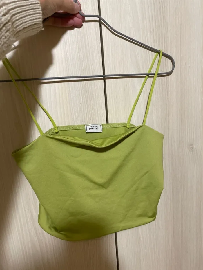 top à bretelle satin