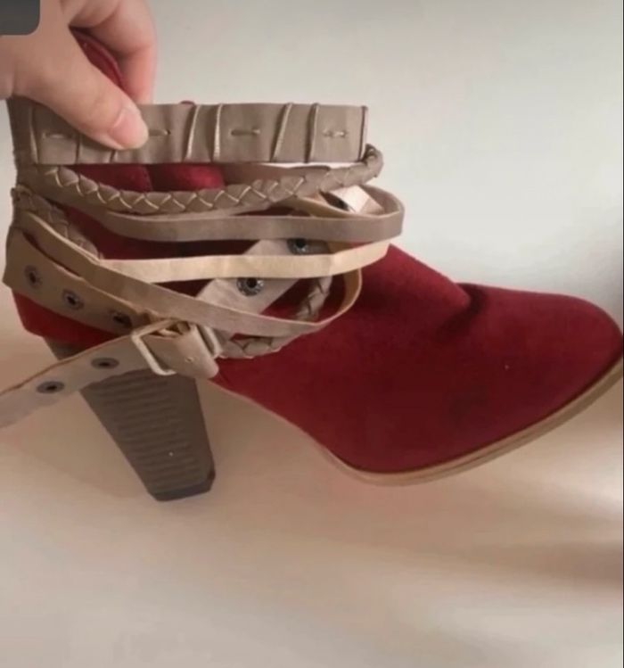 Bottines pour femme en très bon état taille 38 couleurs bordeaux - photo numéro 3