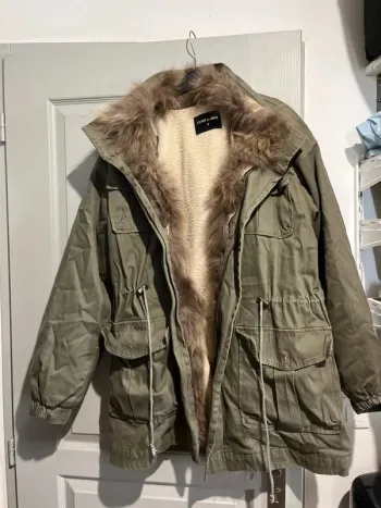 Deux. Vestes en une