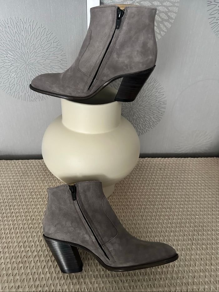 Belle paire de free lance neuve t35 - photo numéro 3