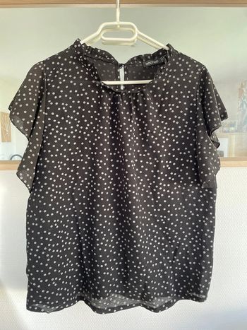 T shirt noir à pois blanc